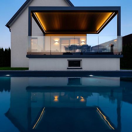Platschberg Urban Hideaway - Stilvolles Ferienhaus Mit Pool An Der Weinstrasse Berghausen Zimmer foto